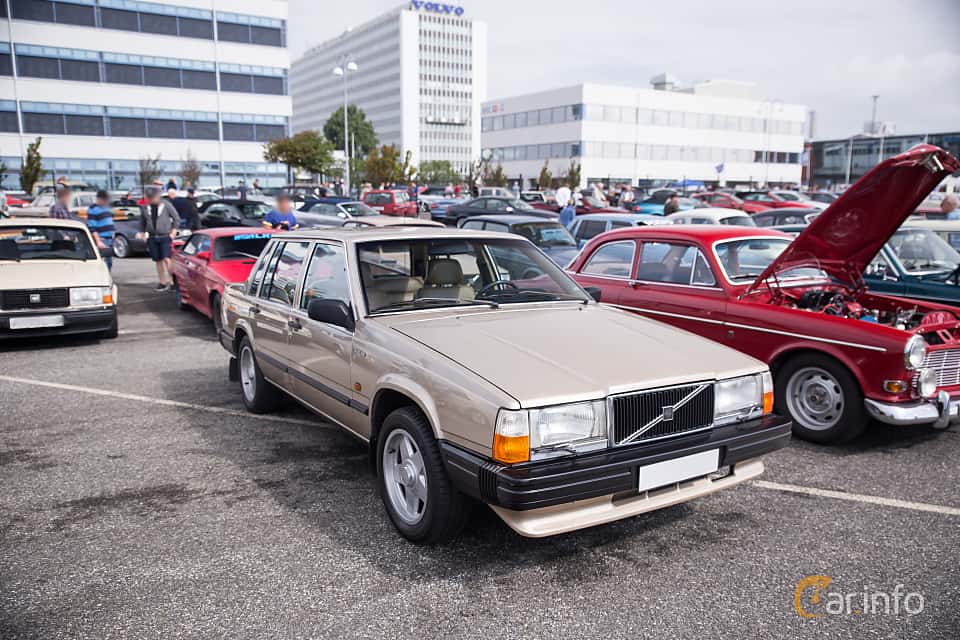 Volvo 740