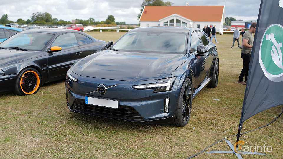Volvo ES90