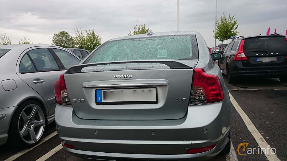 Volvo S40