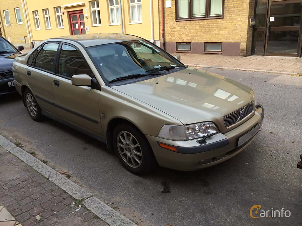 Volvo S40