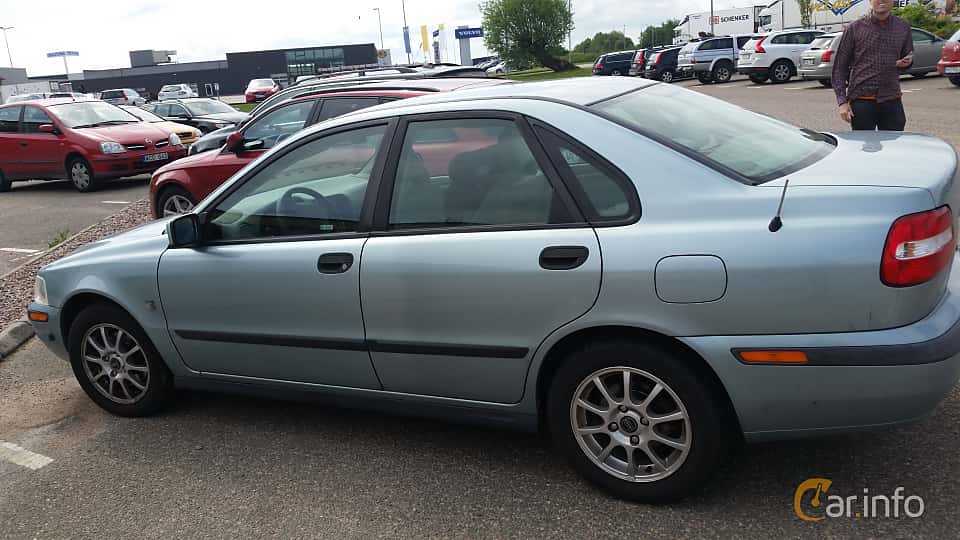 Volvo S40