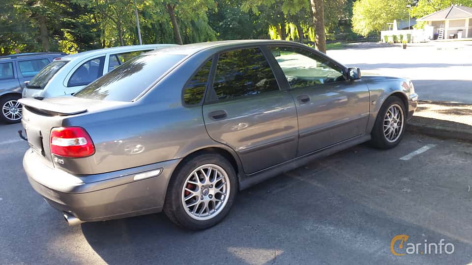 Volvo S40