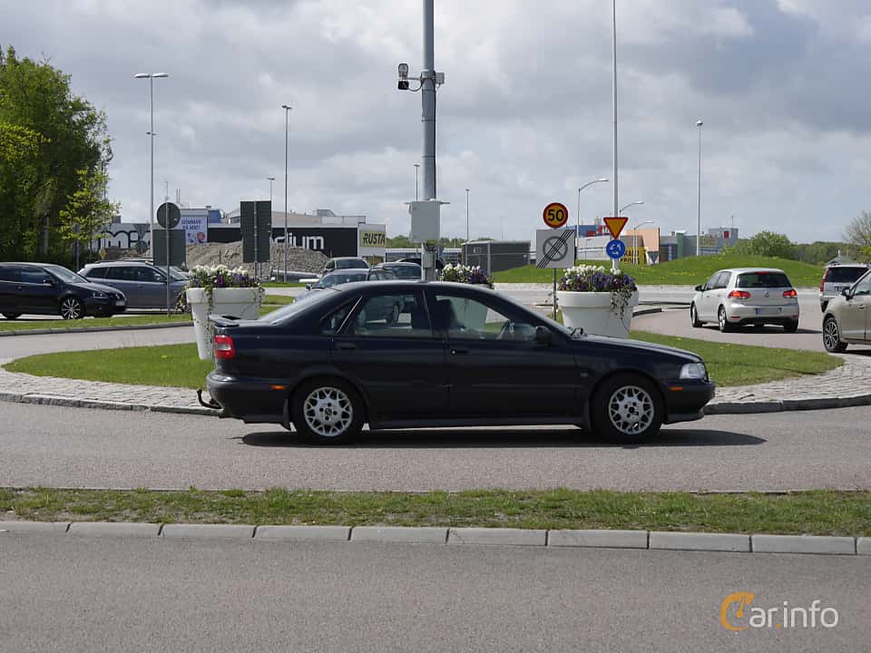 Volvo S40