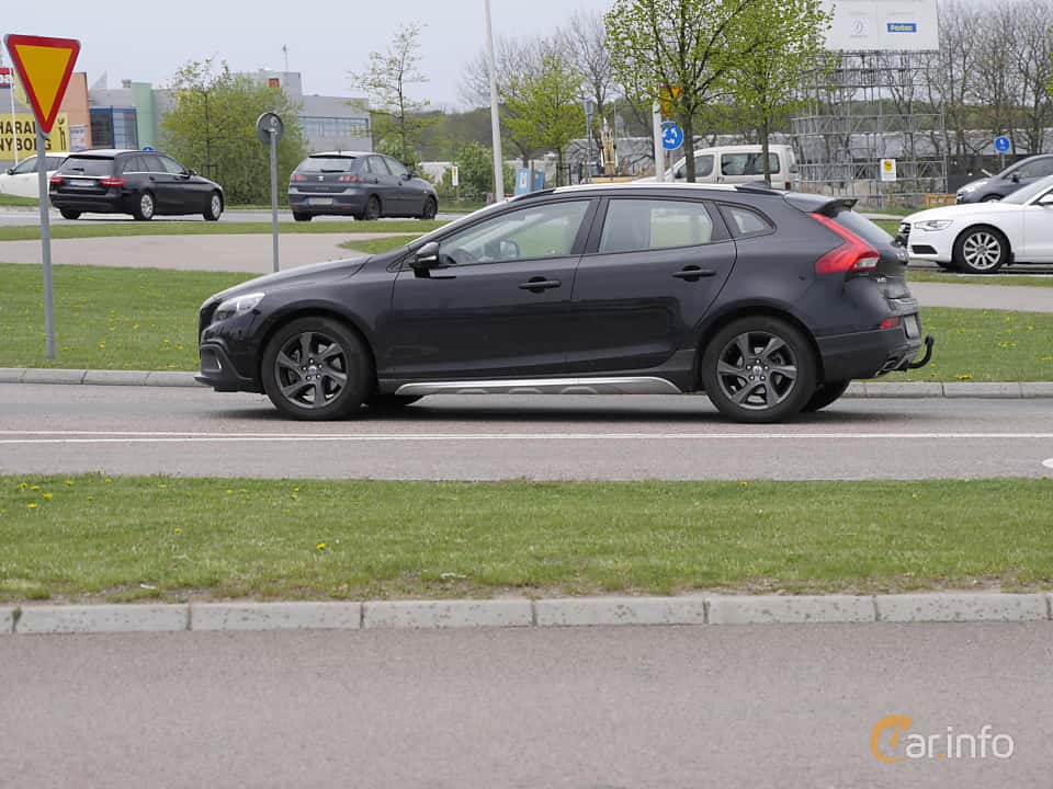 Volvo V40