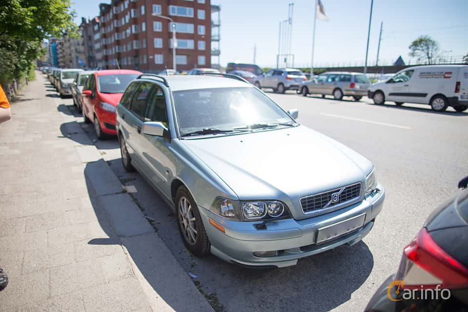 Volvo V40