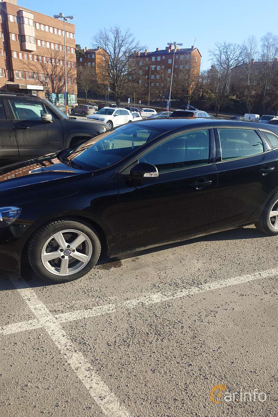 Volvo V40