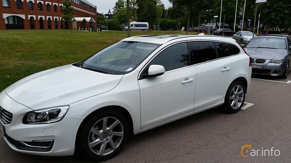 Volvo V60 D4 Geartronic, 181hp, 2015