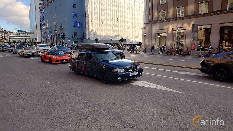 Volvo V70