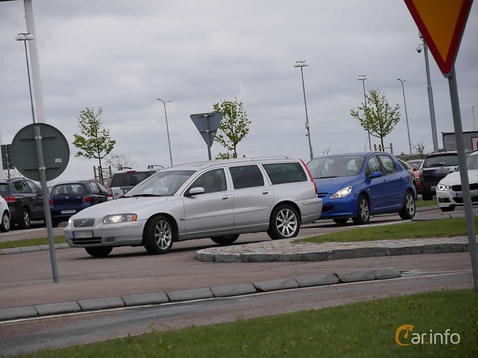 Volvo V70
