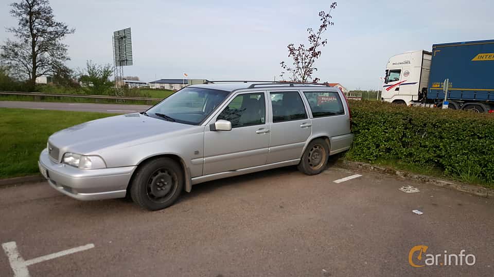 Volvo V70 2.5 10V Automatic, 4-trins, 144ps, 1998