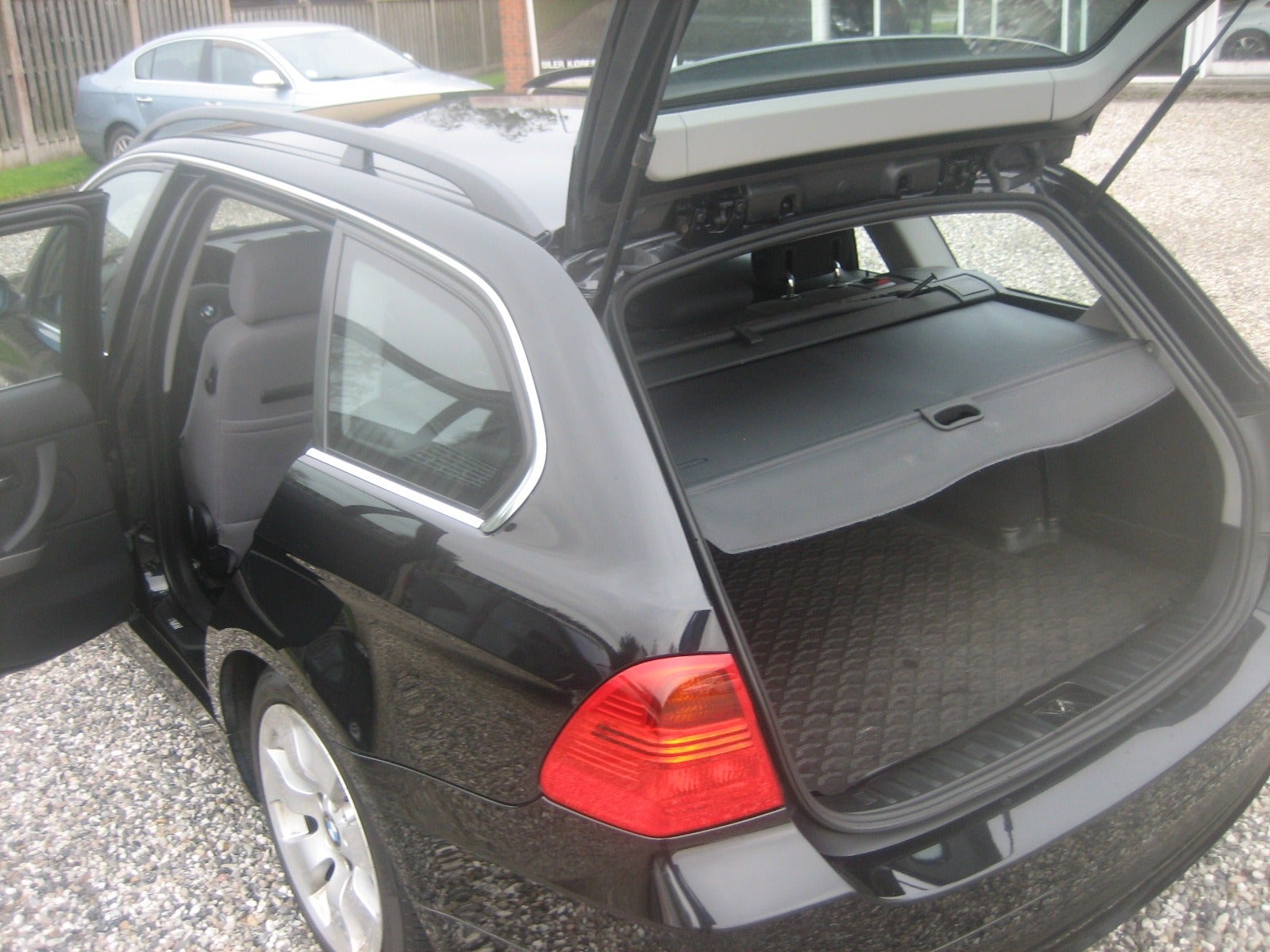 BMW 325d Touring Manual, 6-trins, 197ps, 2007