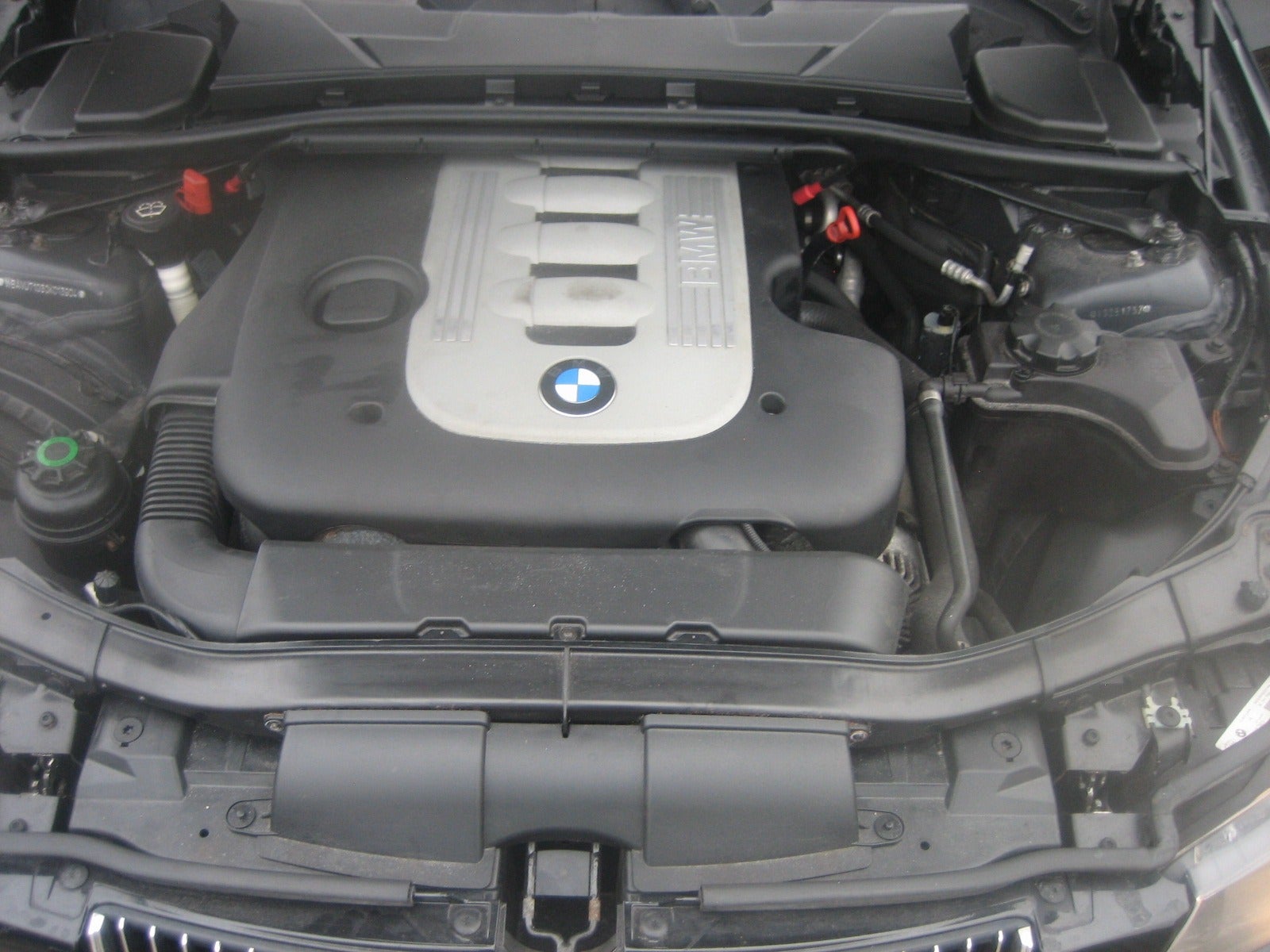 BMW 325d Touring Manual, 6-trins, 197ps, 2007
