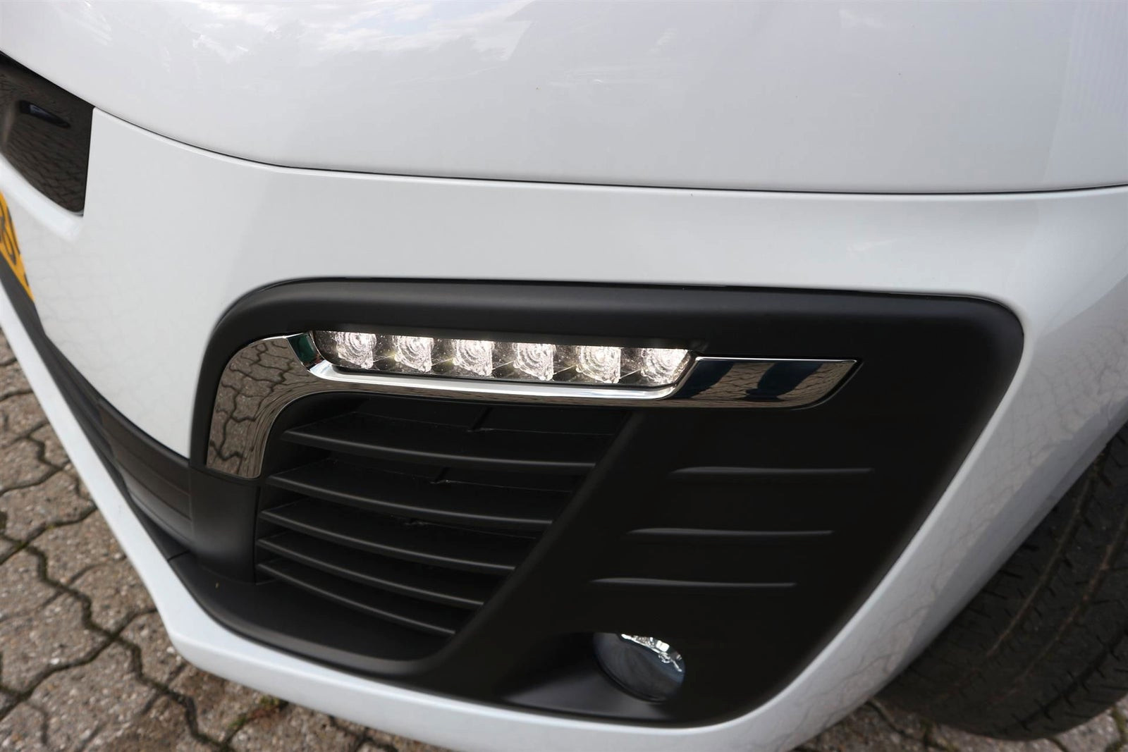 Peugeot e-Expert 75, 136ps, 2024