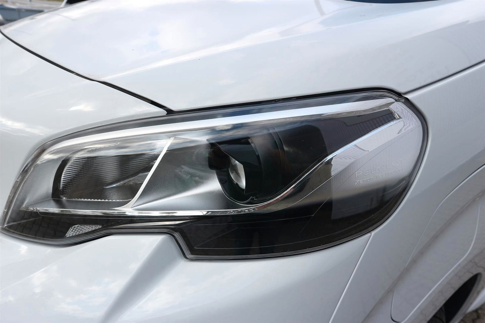 Peugeot e-Expert 75, 136ps, 2024