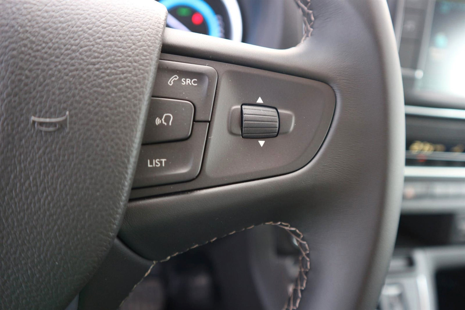 Peugeot e-Expert 75, 136ps, 2024