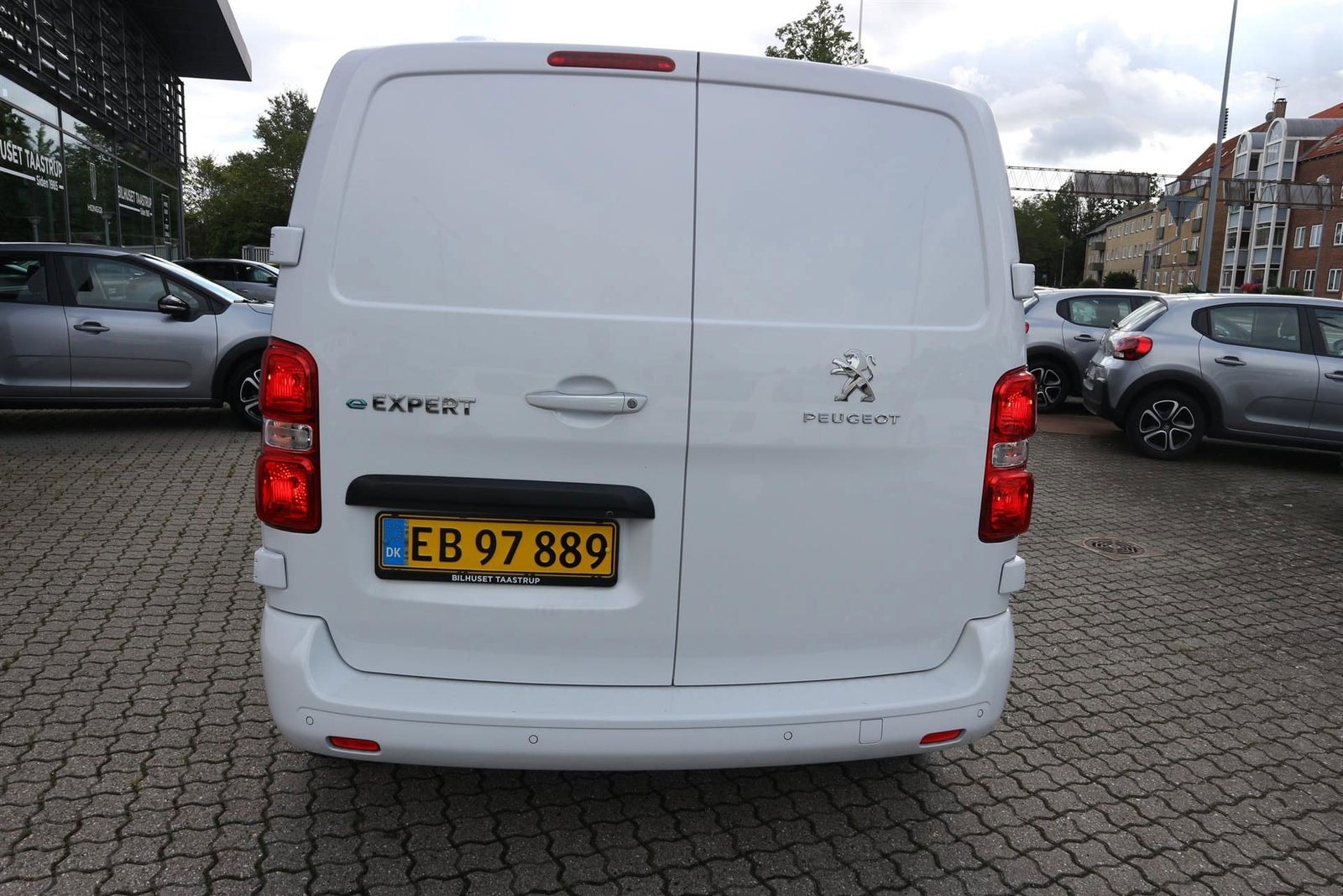 Peugeot e-Expert 75, 136ps, 2024