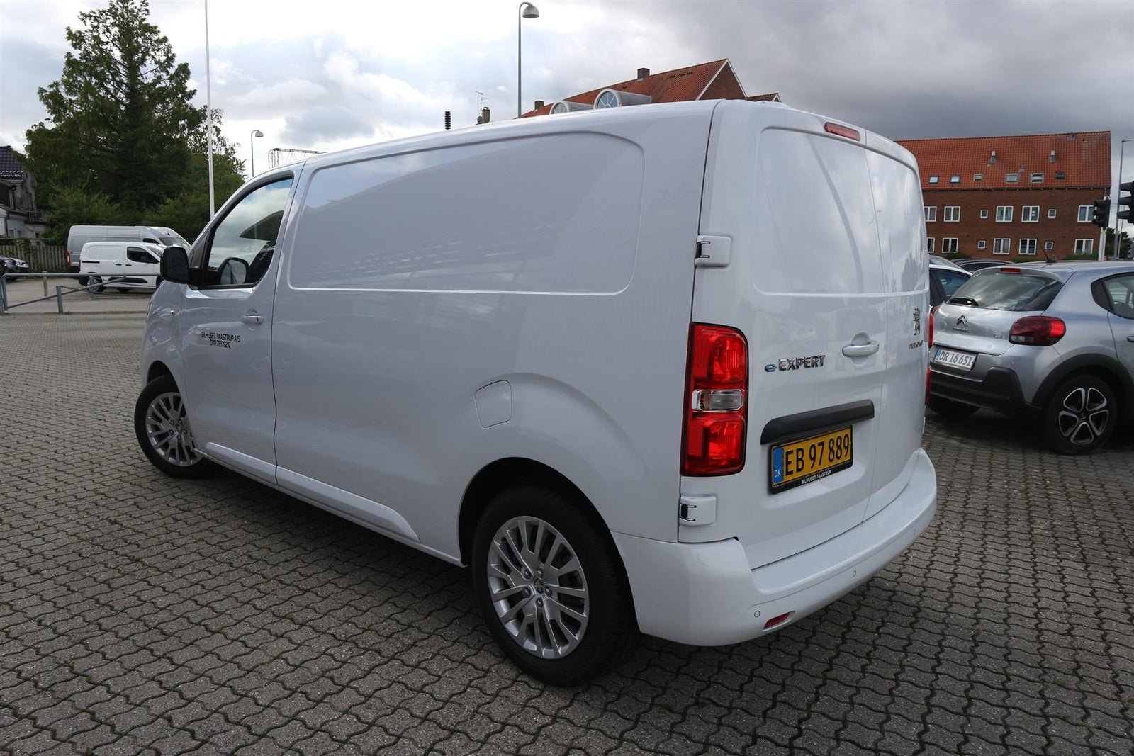 Peugeot e-Expert 75, 136ps, 2024