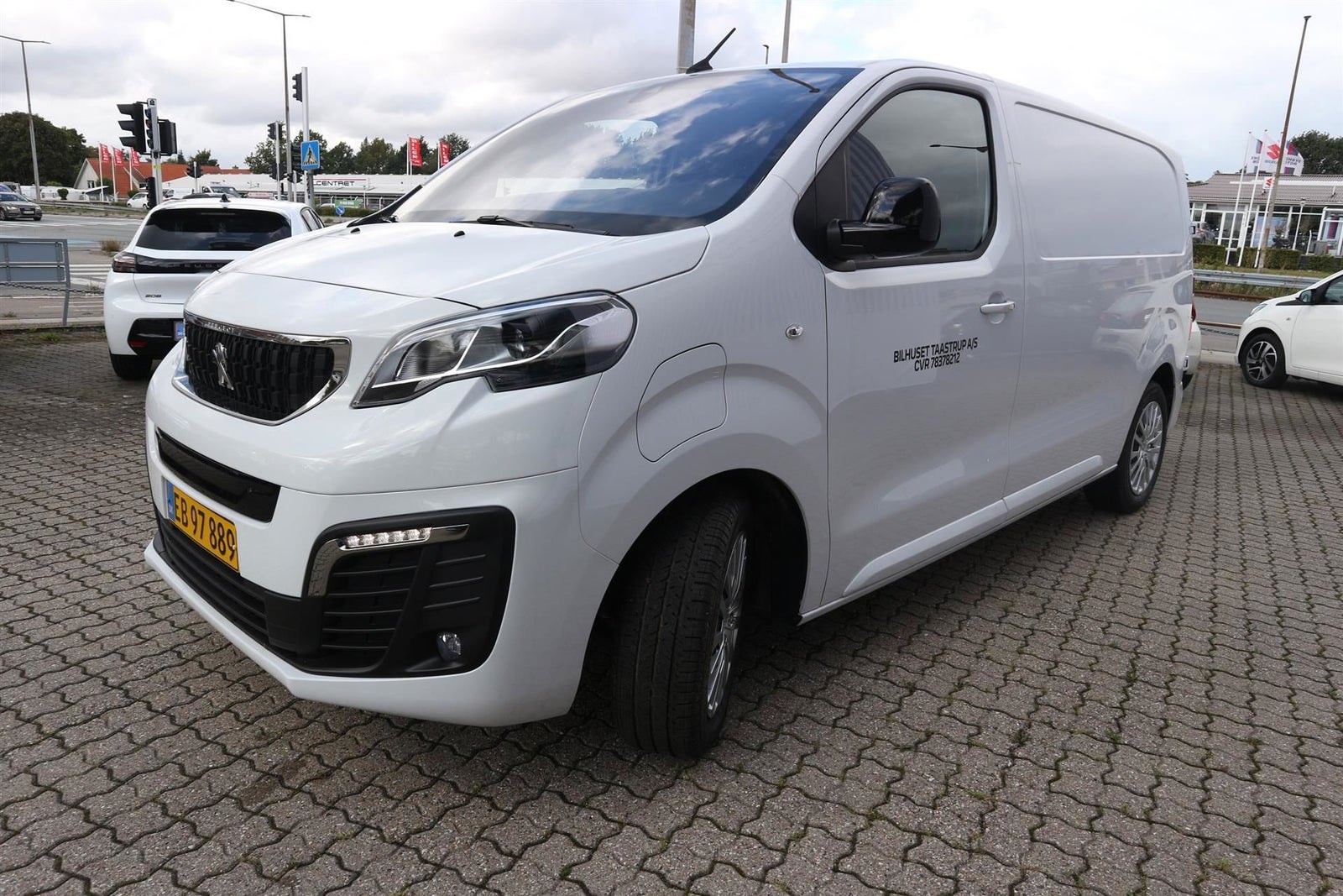 Peugeot e-Expert 75, 136ps, 2024