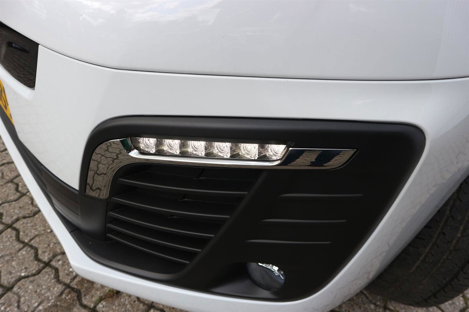 Peugeot e-Expert 75, 136ps, 2024