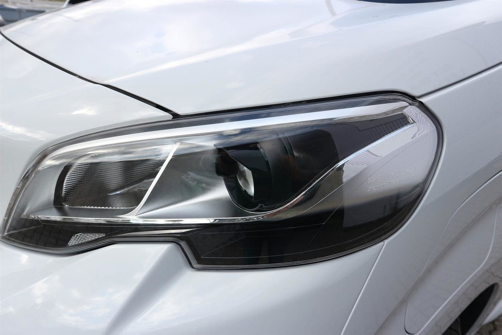 Peugeot e-Expert 75, 136ps, 2024
