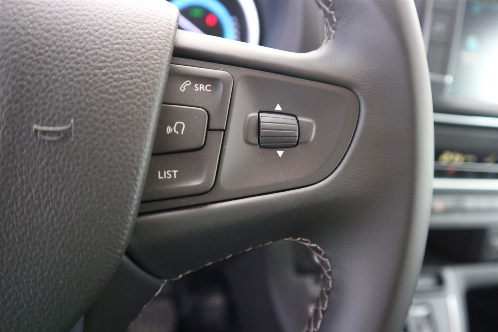 Peugeot e-Expert 75, 136ps, 2024