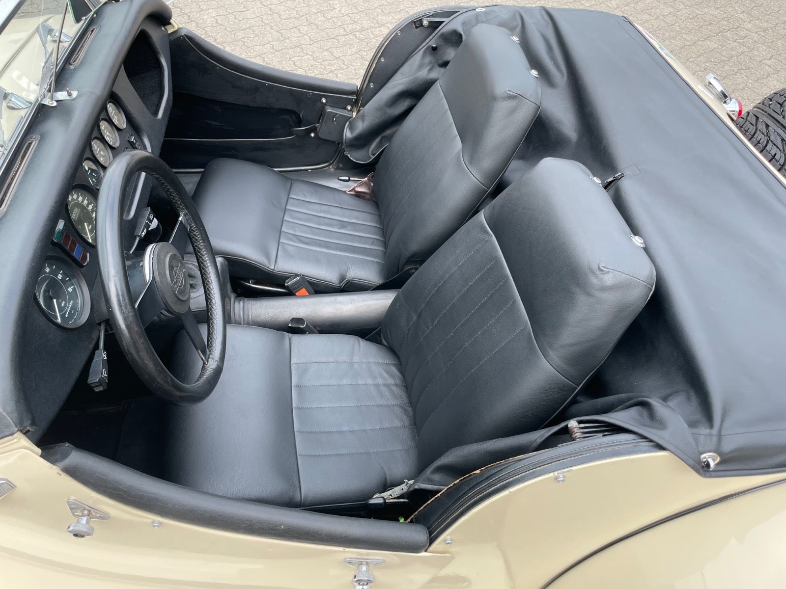 Morgan Plus 8 3.5 V8 Manual, 5-trins, 157ps, 1980