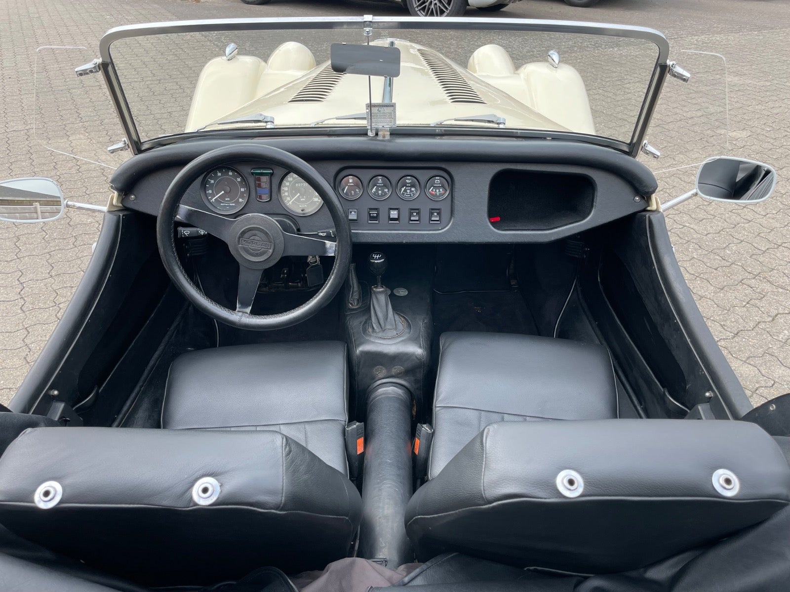 Morgan Plus 8 3.5 V8 Manual, 5-trins, 157ps, 1980
