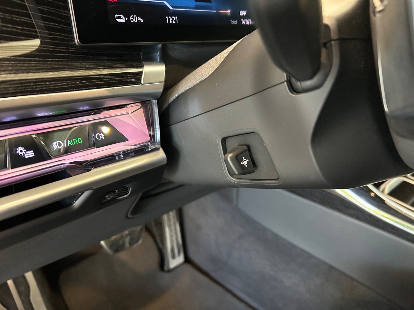 BMW i7 xDrive60, 544ps, 2023