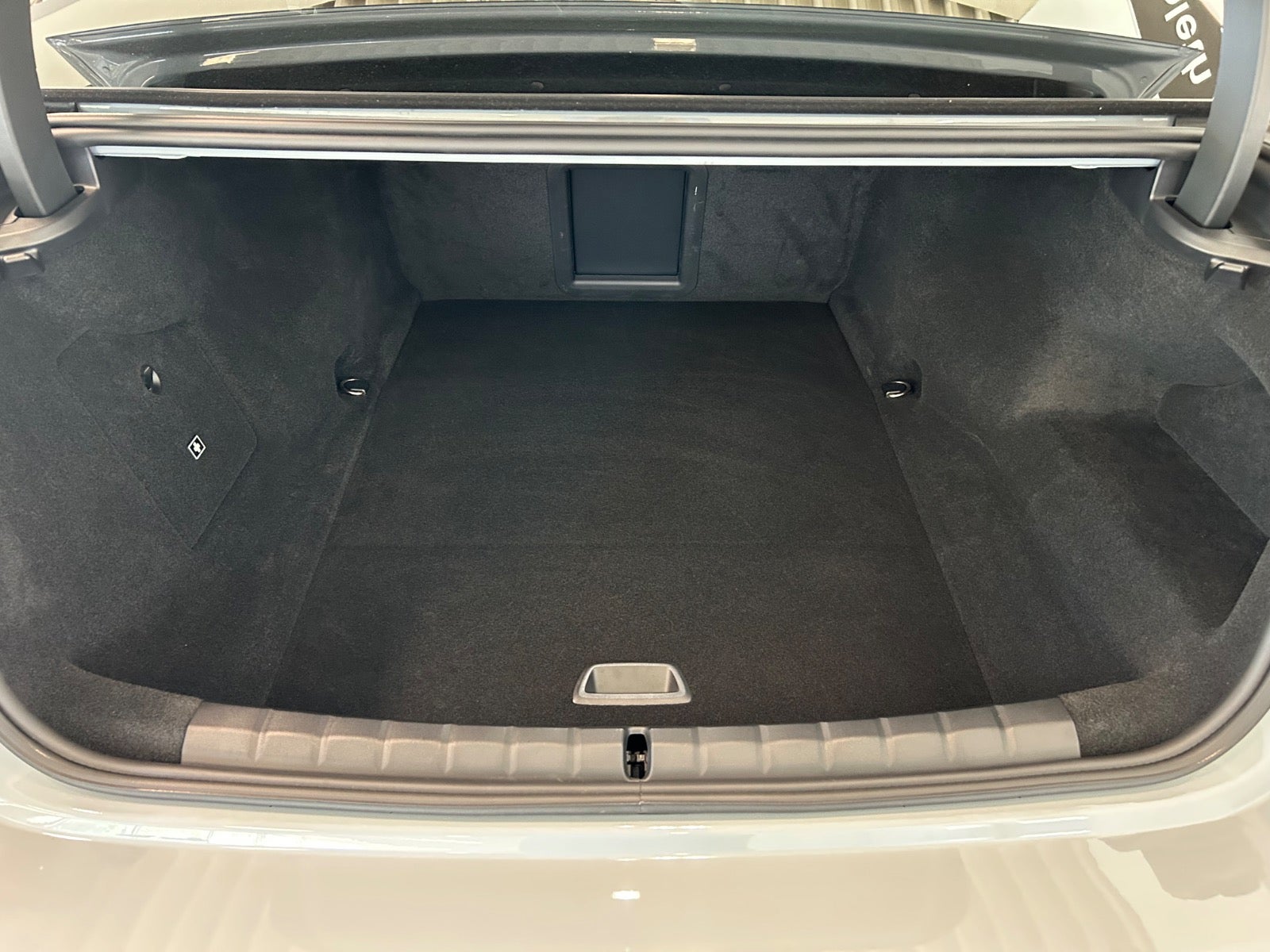 BMW i7 xDrive60, 544ps, 2023