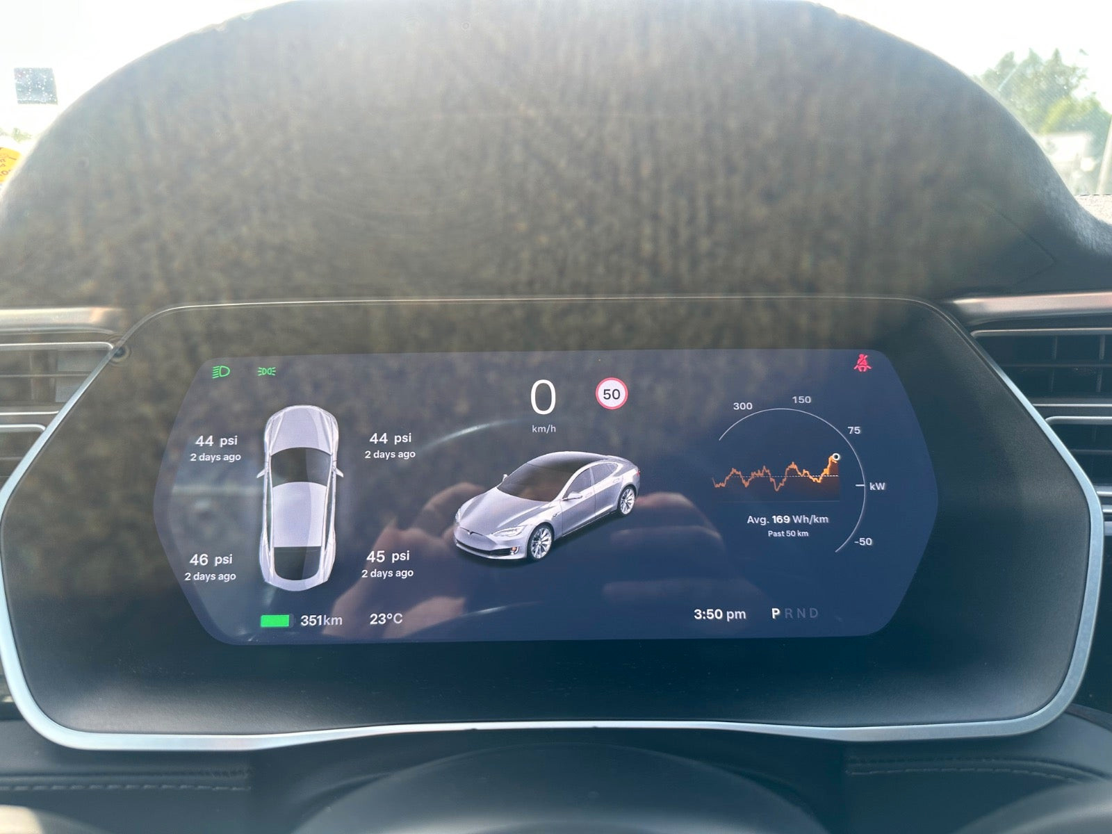 Tesla Model S 90D, 423hp, 2017