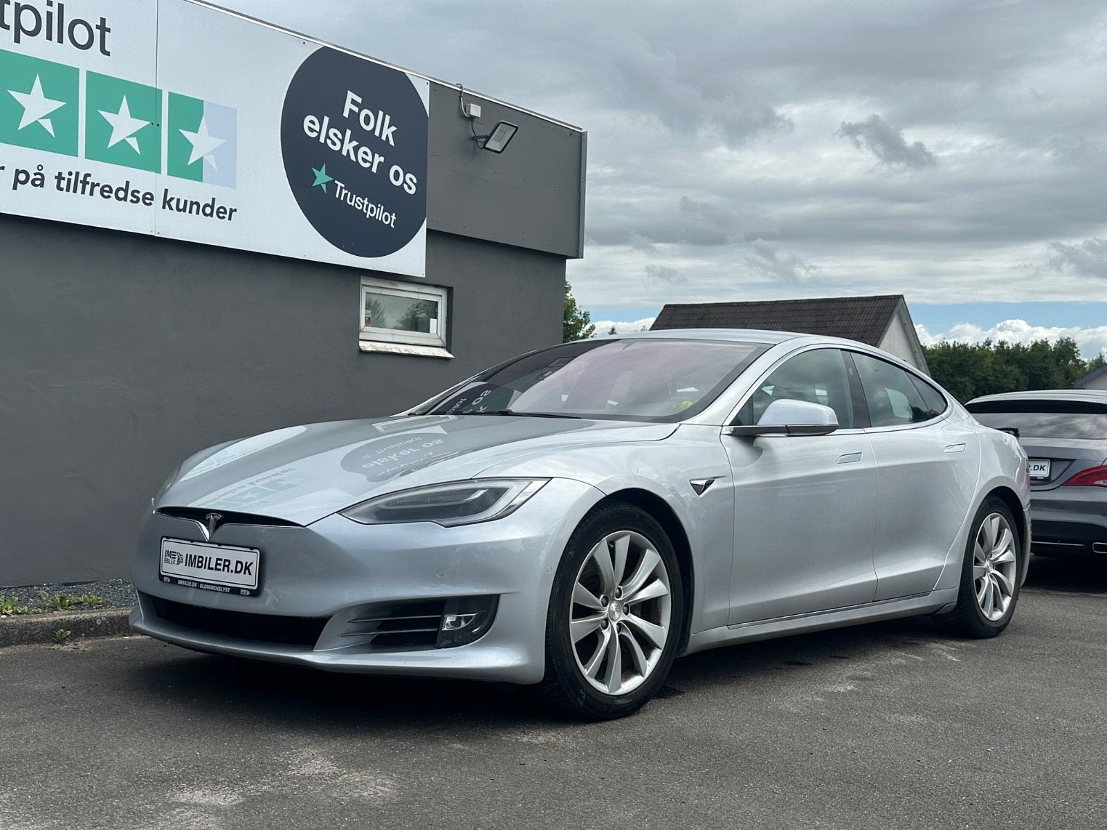 Tesla Model S 90D, 423hp, 2017