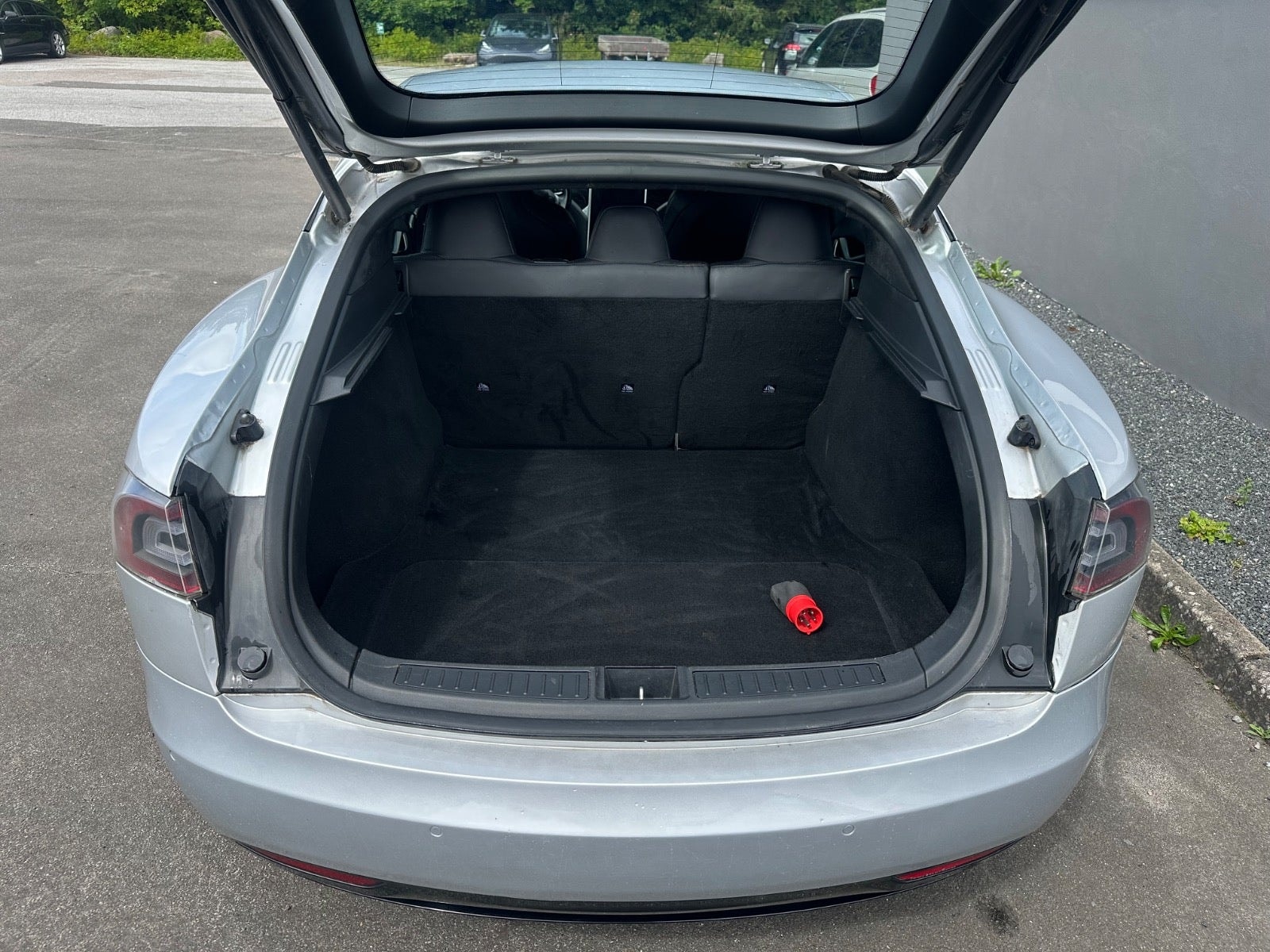 Tesla Model S 90D, 423hp, 2017