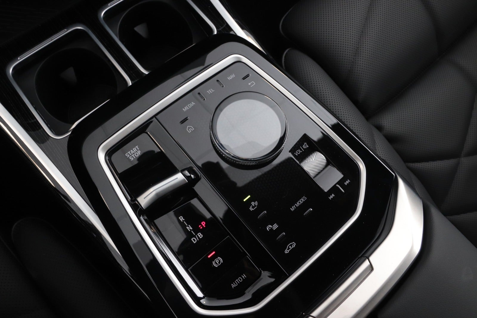 BMW i7 eDrive50, 455ps, 2024