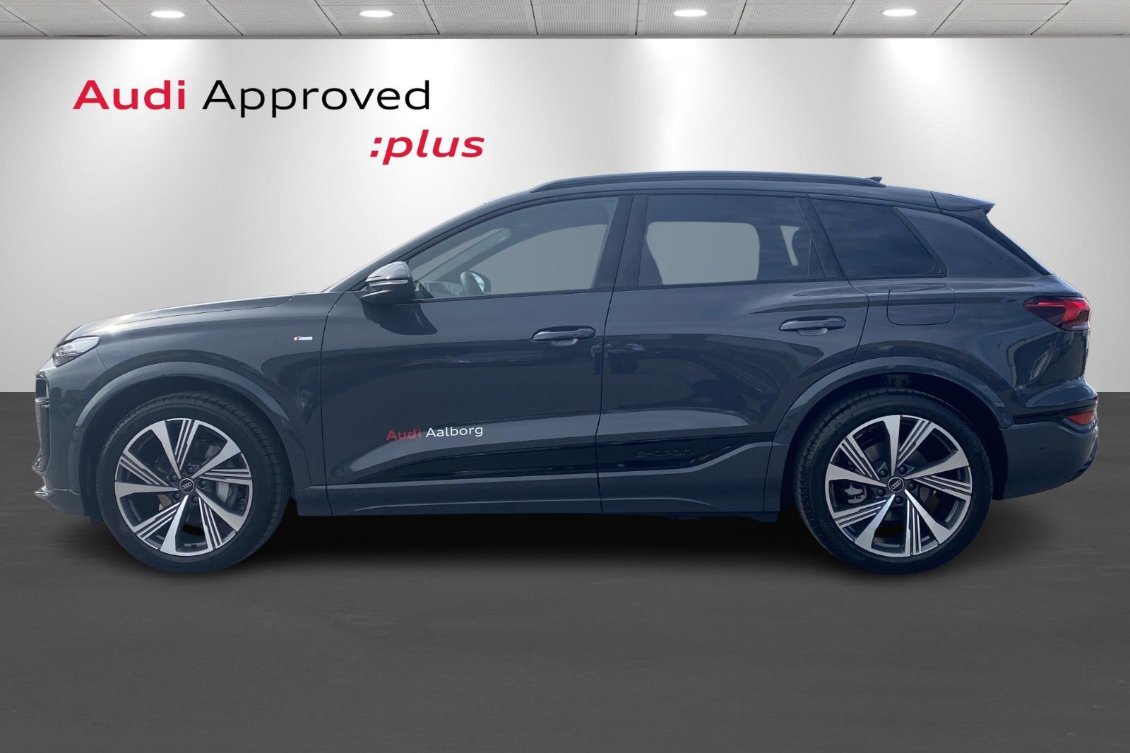 Audi Q6 e-tron, 252ps, 2025