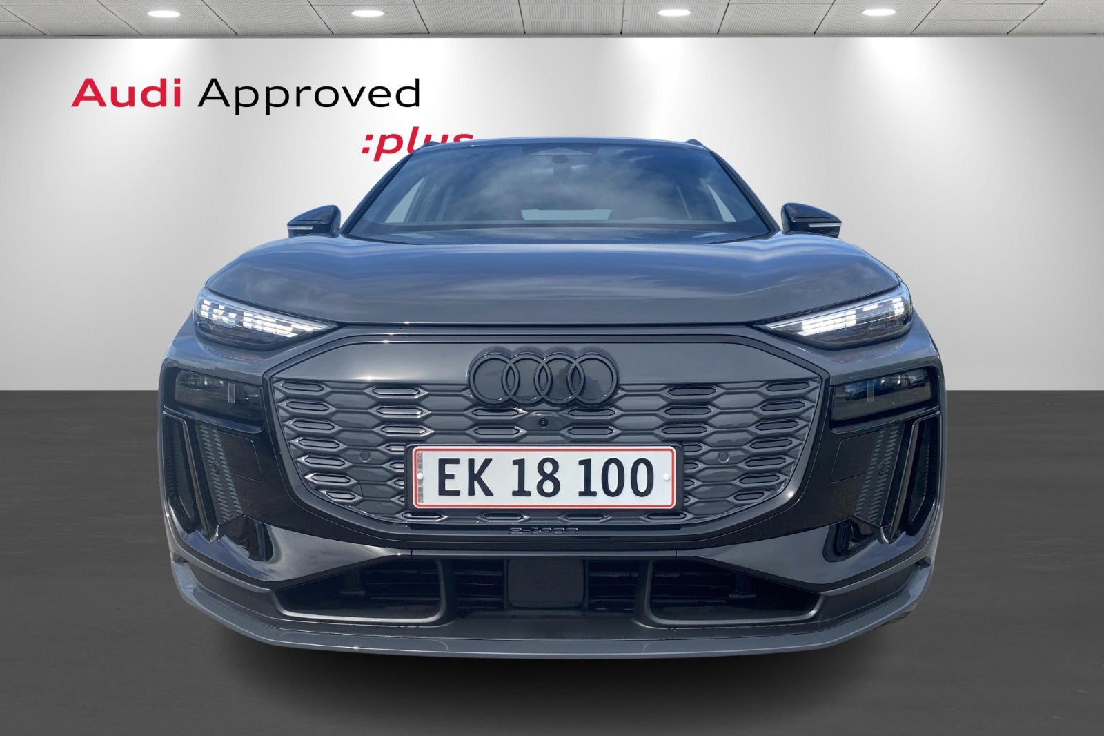 Audi Q6 e-tron, 252ps, 2025