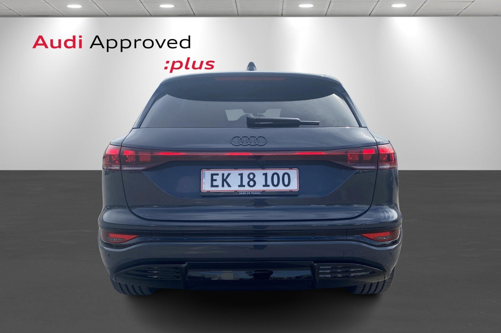Audi Q6 e-tron, 252ps, 2025