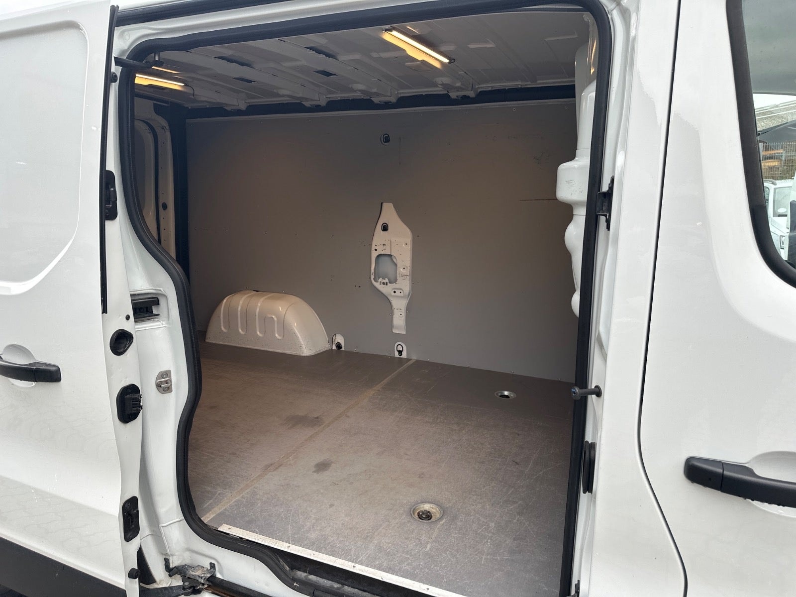 Renault Trafic Panel Van 3.0t 2.0 dCi Manual, 120hp, 2019