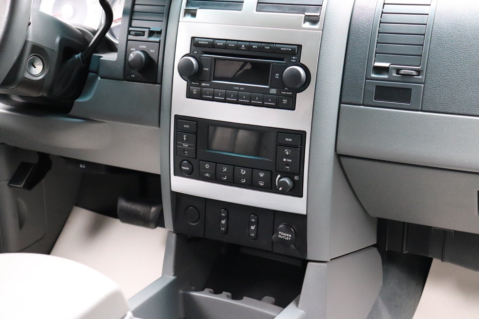 Dodge Durango 5.7 V8 4WD Automatic, 5-trins, 340ps, 2005