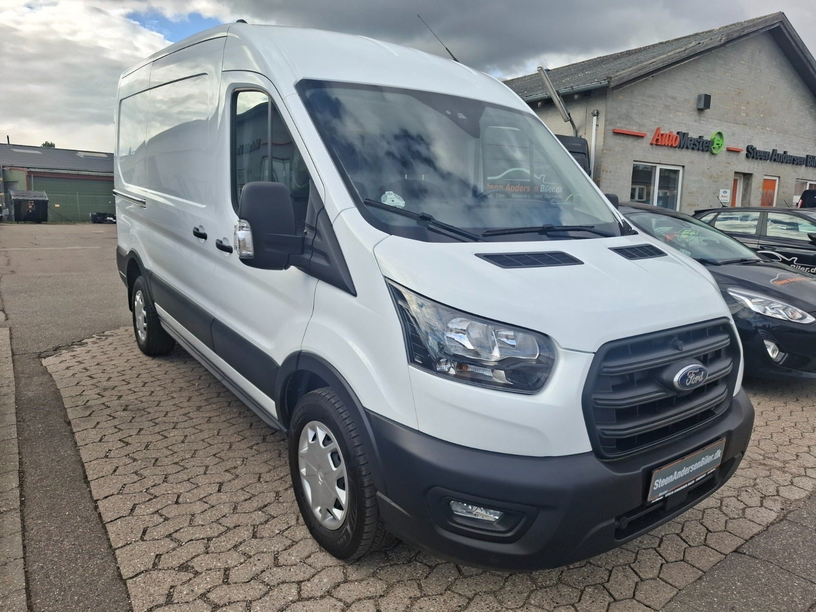 Ford Transit 350 2.0 EcoBlue SelectShift, 130hp, 2023