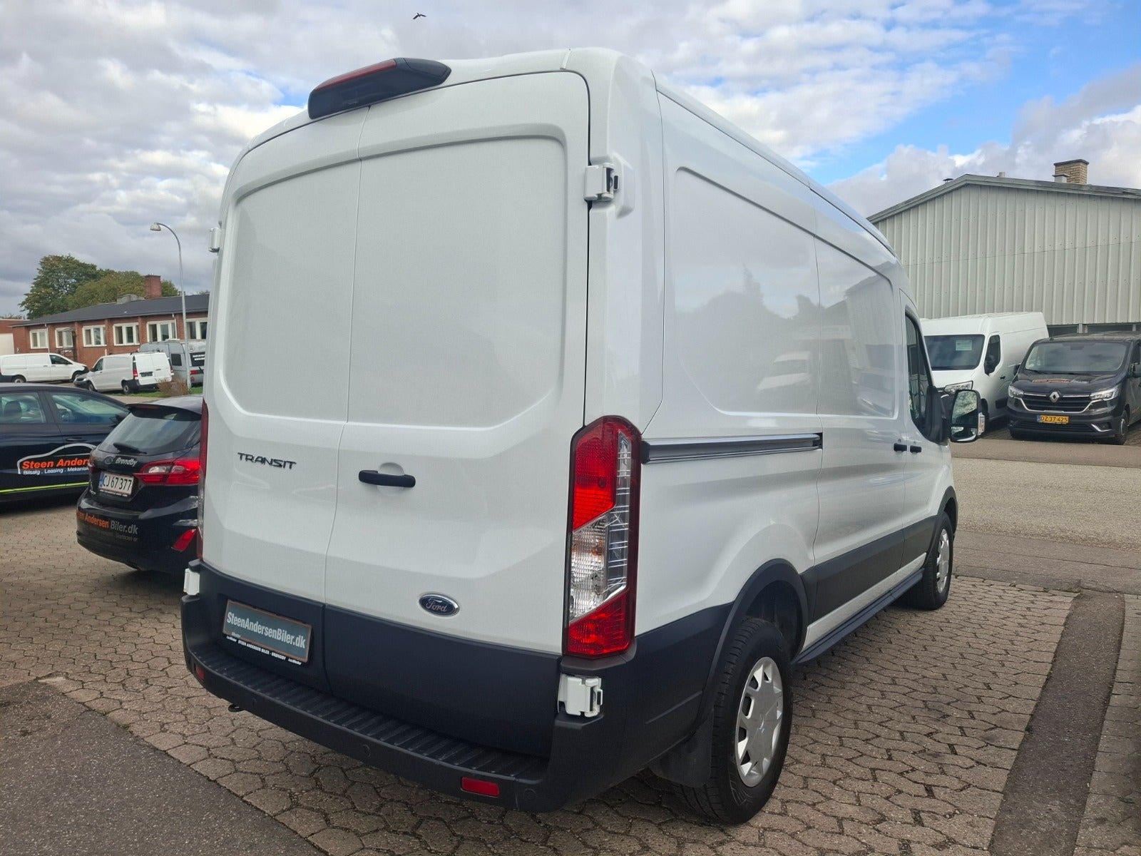 Ford Transit 350 2.0 EcoBlue SelectShift, 130hp, 2023