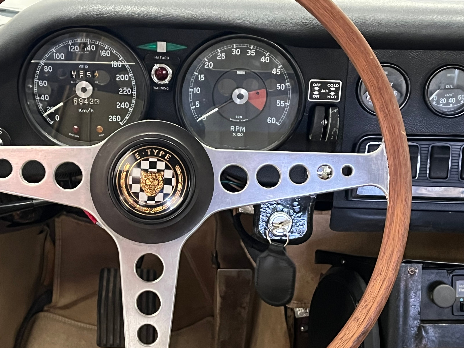 Jaguar E-Type 2+2 4.2 XK Manuell, 4-trinn, 269hk, 1969