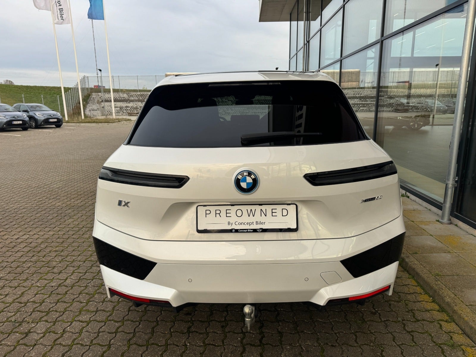 BMW iX xDrive50, 524hp, 2024
