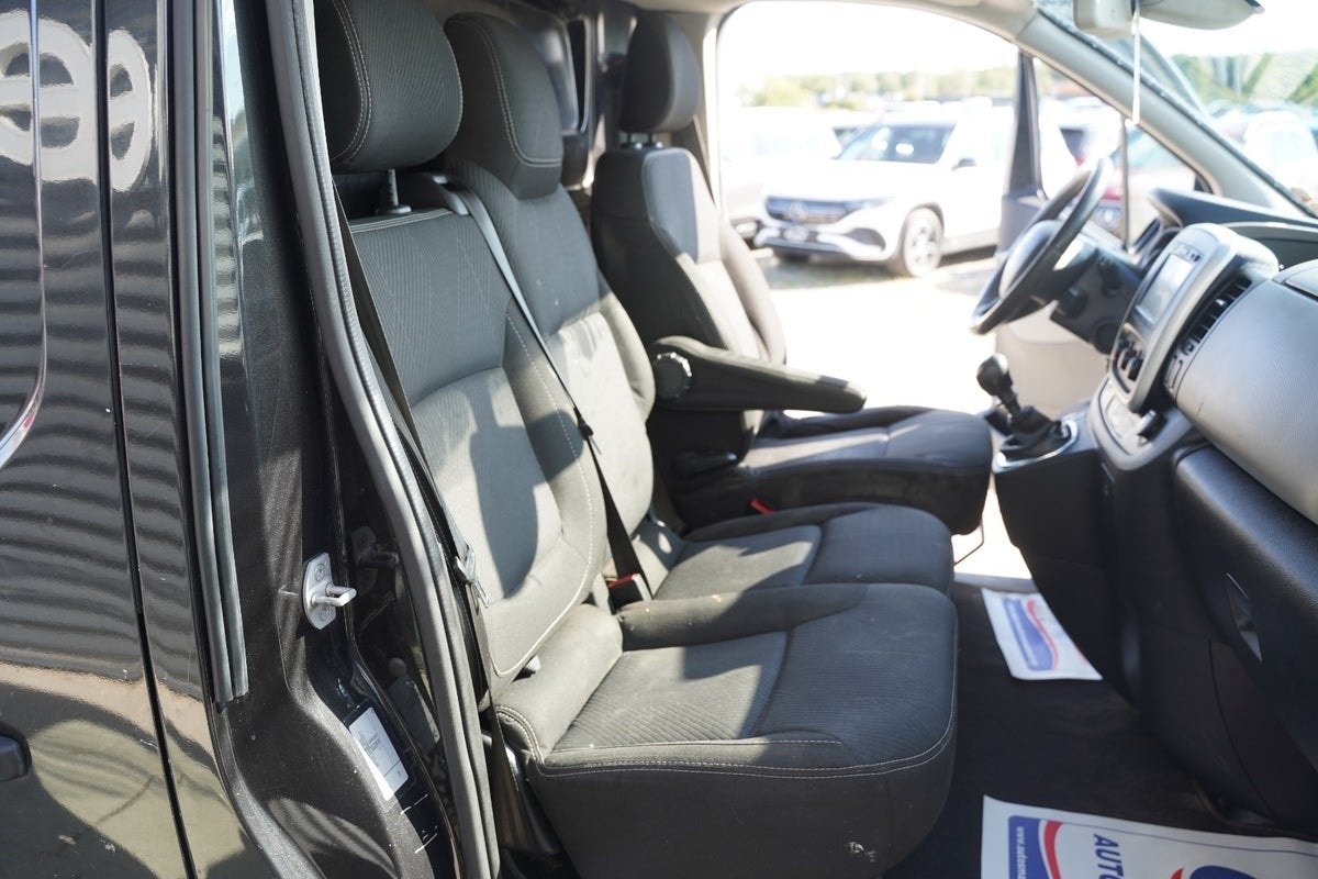 Renault Trafic Van 2.7t 1.6 dCi Manual, 140hp, 2015