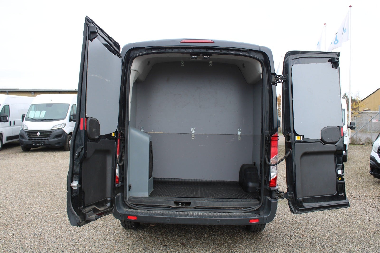 Ford Transit 350 Combi 2.0 TDCi SelectShift, 130hp, 2017