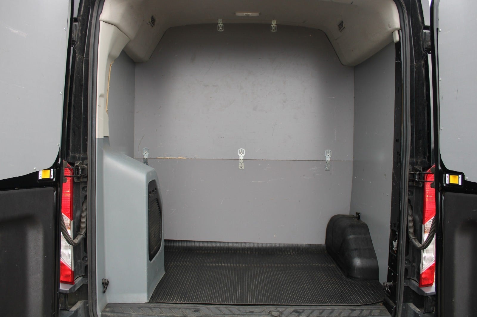 Ford Transit 350 Combi 2.0 TDCi SelectShift, 130hp, 2017