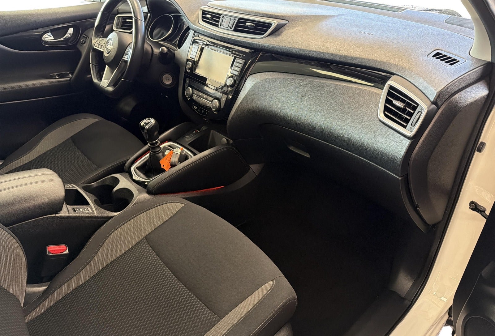 Nissan Qashqai 1.3 DIG-T Manual, 160hp, 2018