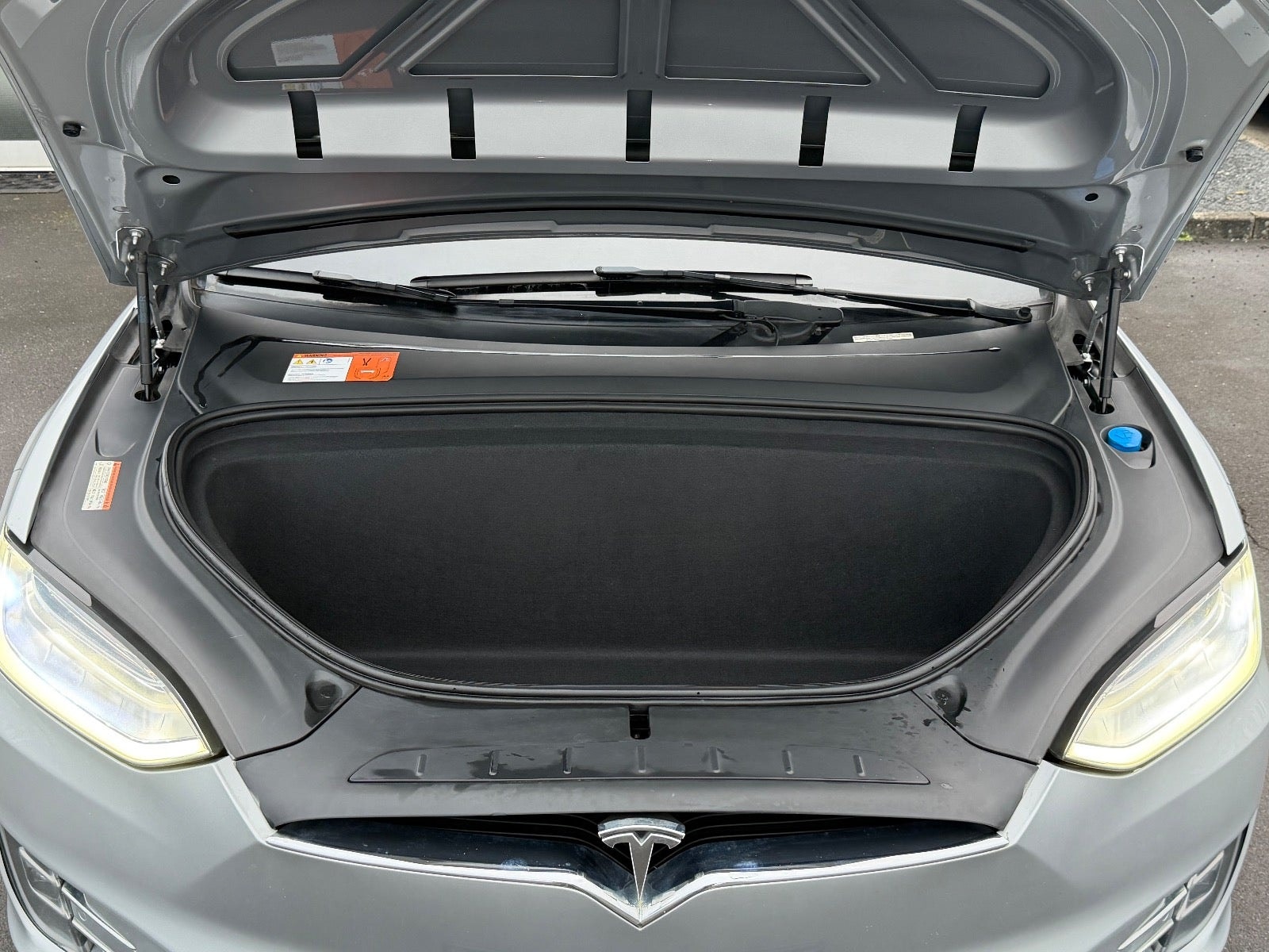 Tesla Model X 90D, 423hp, 2016