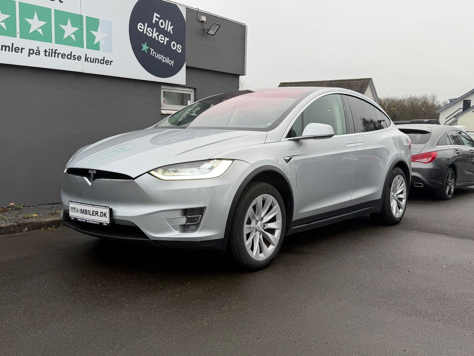 Tesla Model X 90D, 423hp, 2016