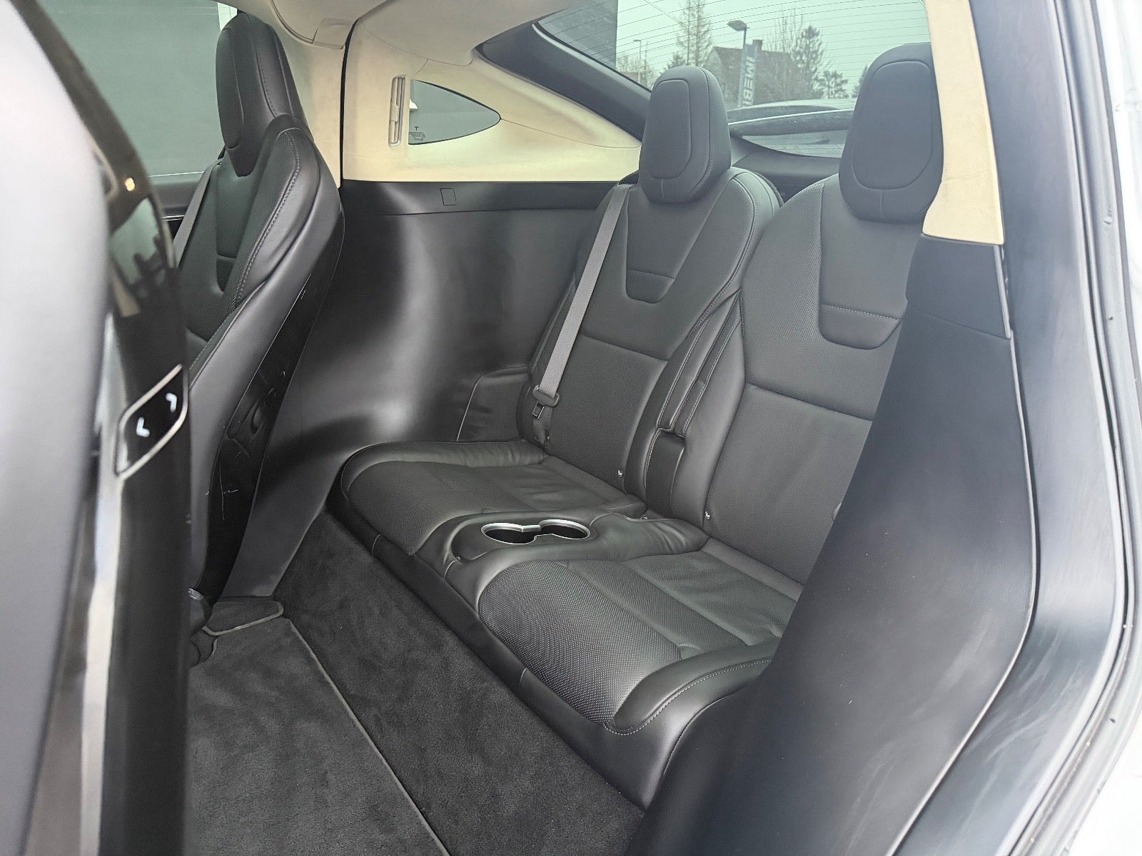 Tesla Model X 90D, 423hp, 2016