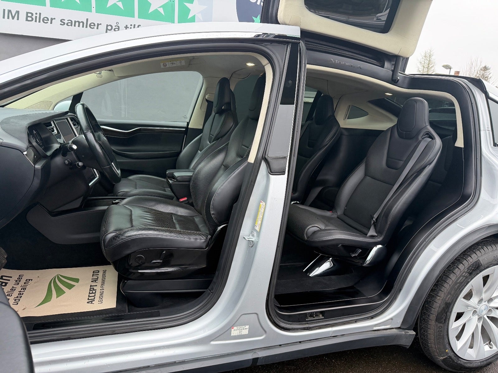 Tesla Model X 90D, 423hp, 2016